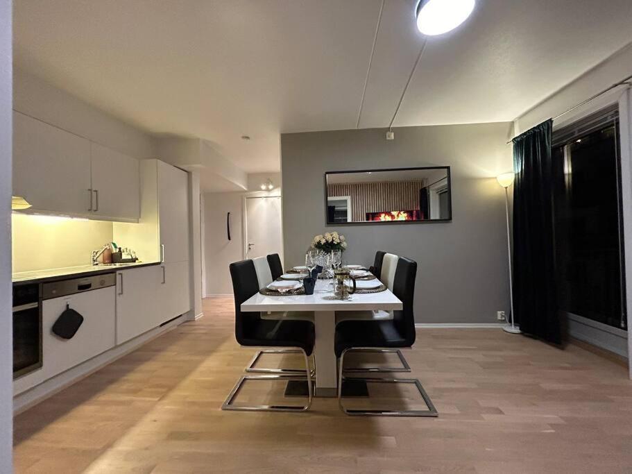Cozy, Lux, 3Br, Super Central, Family Apt Oslo Buitenkant foto